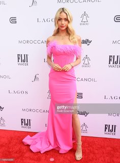 Ella Ayalon feet photo thumbnail