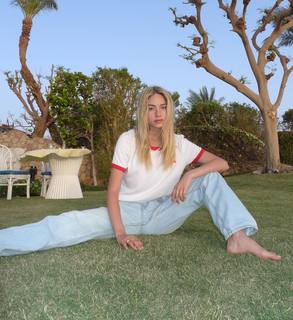 Ella Ayalon feet photo thumbnail