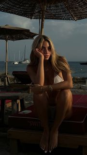 Ella Ayalon feet photo thumbnail