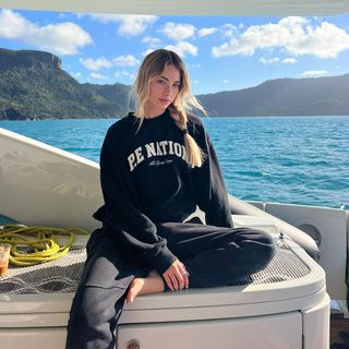 Ella Ayalon feet photo thumbnail