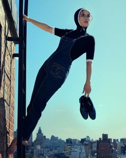 Ella Bleu Travolta feet photo 2
