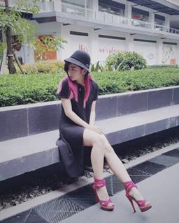Ella Cruz feet photo 6