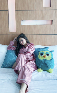 Ella Cruz feet photo 3
