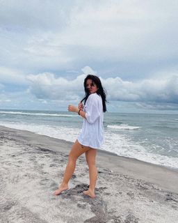 Ella Cruz feet photo 10