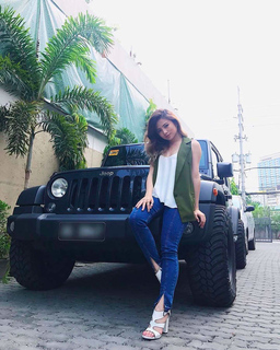 Ella Cruz feet photo 2