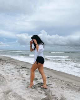 Ella Cruz feet photo 10