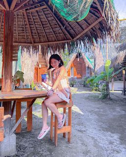Ella Cruz feet photo 3