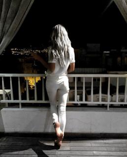 Ella Dvornik feet photo 4