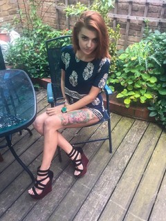 Ella Dvornik feet photo 3