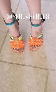 Ella Dvornik feet photo 5