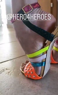 Ella Dvornik feet photo 4