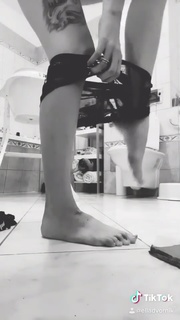 Ella Dvornik feet photo 3