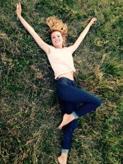 Ella Endlich feet photo 19