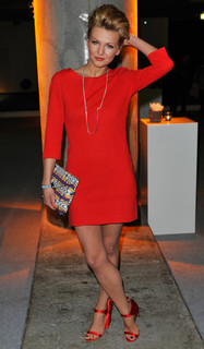 Ella Endlich feet photo 10