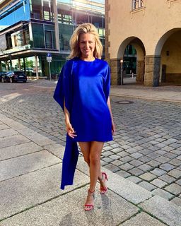 Ella Endlich feet photo 10