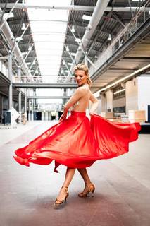 Ella Endlich feet photo 4