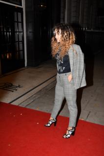 Ella Eyre feet photo 1