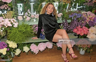 Ella Eyre feet photo 10