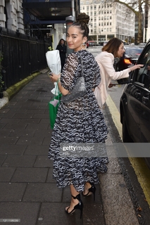 Ella Eyre feet photo 13