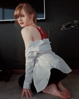 Ella Freya feet photo 1