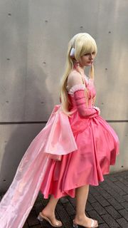 Ella Freya feet photo 3