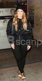 Ella Henderson feet photo 3