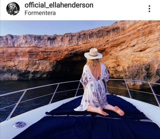 Ella Henderson feet photo 20