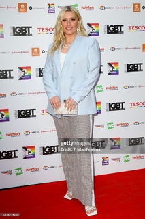 Ella Henderson feet photo 6
