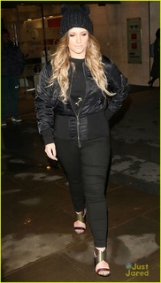 Ella Henderson feet photo 16