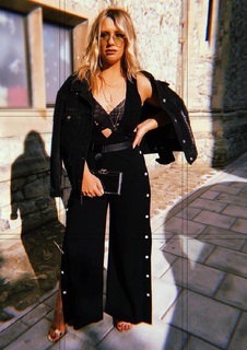 Ella Henderson feet photo 8