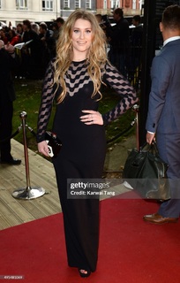 Ella Henderson feet photo 9