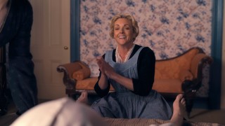 Ella Hunt feet photo 6