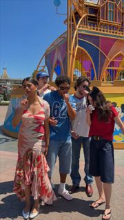 Ella Hunt feet photo 2
