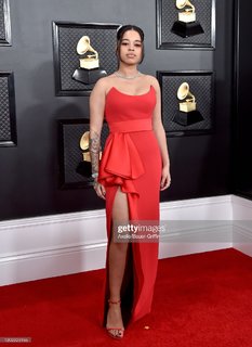 Ella Mai feet photo thumbnail
