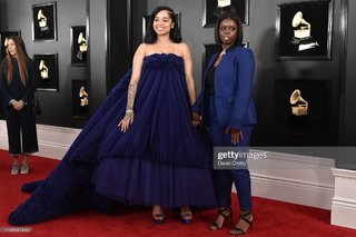 Ella Mai feet photo thumbnail