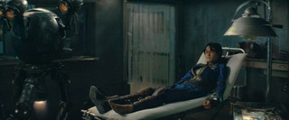 Ella Purnell feet photo thumbnail