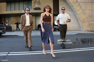 Ella Purnell feet photo thumbnail