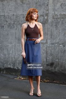 Ella Purnell feet photo thumbnail