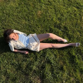 Ella-Rae Smith feet photo 2