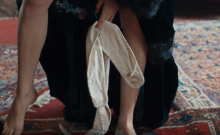 Ella Rumpf feet photo 18