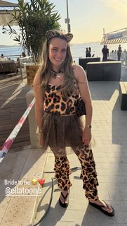 Ella Toone feet photo 14