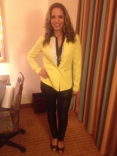 Elle Duncan feet photo thumbnail