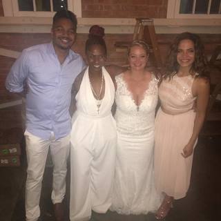 Elle Duncan feet photo thumbnail