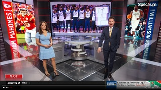 Elle Duncan feet photo thumbnail