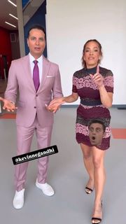 Elle Duncan feet photo thumbnail