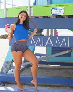 Elle Edwards feet photo 9