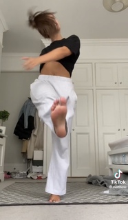 Elle Edwards feet photo 14