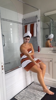 Elle Edwards feet photo 16