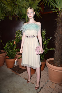 Elle Fanning feet photo thumbnail