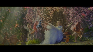 Elle Fanning feet photo thumbnail